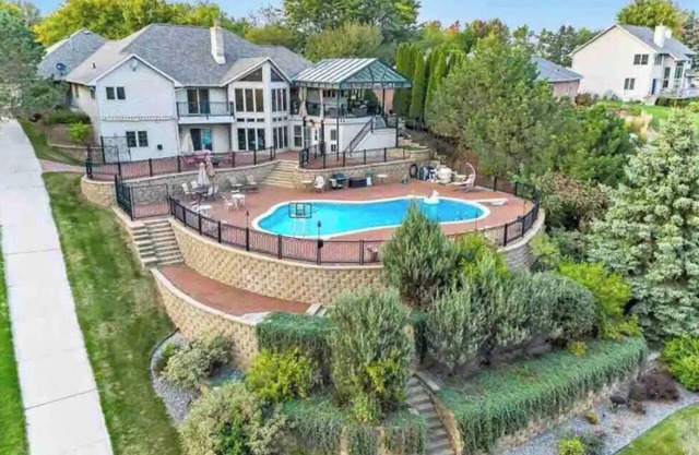NEW! WATERFRONT VACATION DREAM HOME!