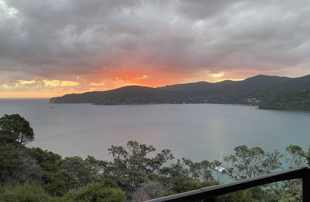 Newly built 2 bedroom house with views and swimming beach 5 mins away