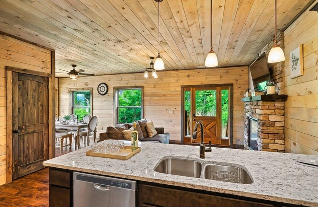 Newly Built Amazing View Chalet Perfect Location