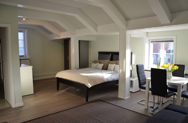Newly built holiday apartment in a modern country house style. 10 min cycle path to the beach