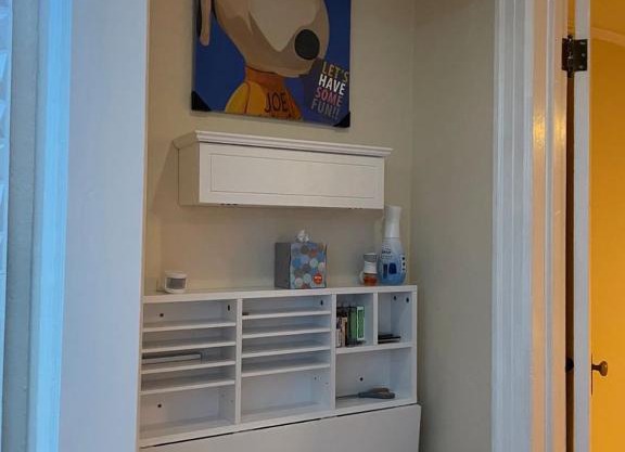 Newly (EAGLE) furnished 1 bedroom/1 full bathroom apartment