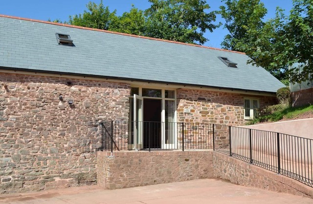 Newly listed Barn conversion