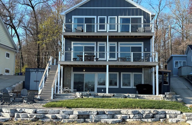 Newly Listed! New Construction - Beautiful Lake House on All Sports Round Lake