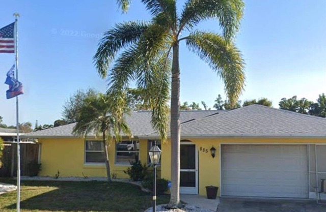 Newly renovated 3bed 2bath family home with pool.