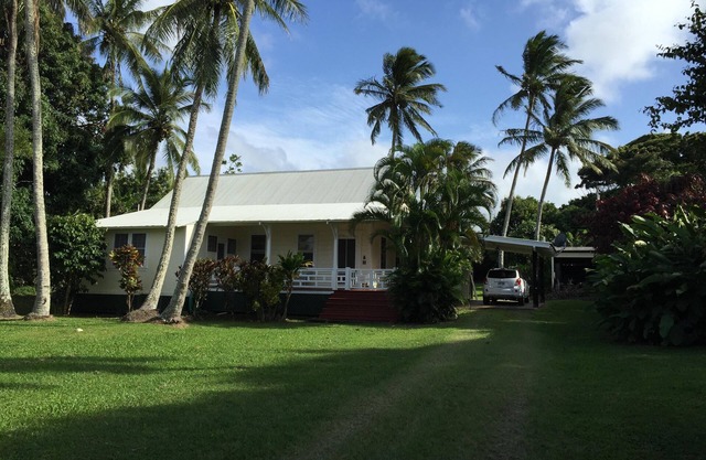 Newly renovated piece of paradise. Experience Old Hawaii at its best.