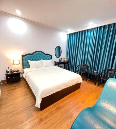 Nhật Tân Hotel