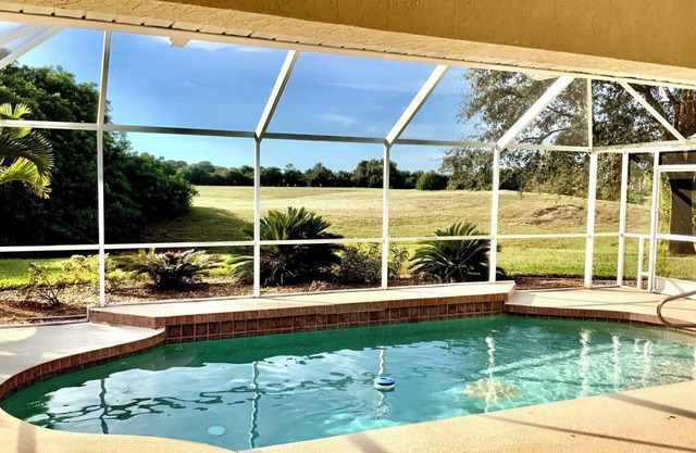 Nice 3 Bed 2 Bath Golf View Villa South Facing Pool
