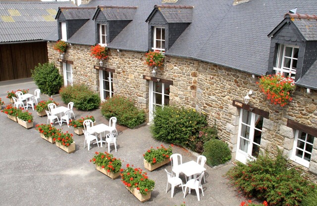 Nice apartment for 4 guests with WIFI, pool, TV, terrace and parking