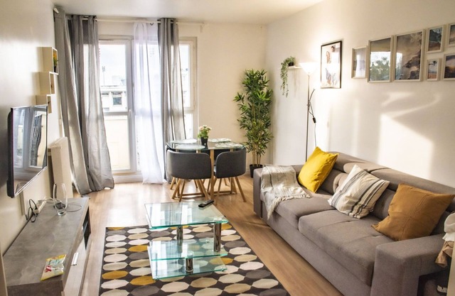 Nice Apartement in Paris near Stadium by Servallgroup