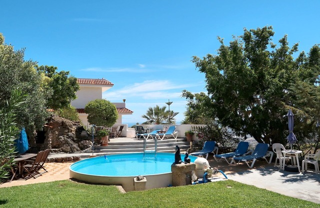 Nice apartment for 2 guests with pool, WIFI, TV, terrace and parking