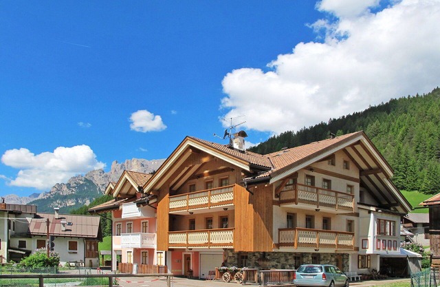 Nice apartment for 6 guests with WIFI, TV and balcony