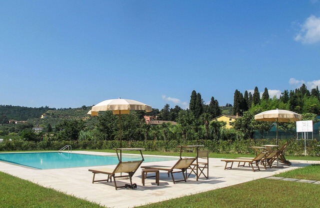 Nice apartment in villa for 4 people with pool, A/C, WIFI, TV and terrace