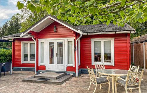 Nice Home In Heinkenszand With Sauna