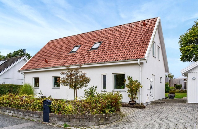 Nice home in Kivik with WiFi