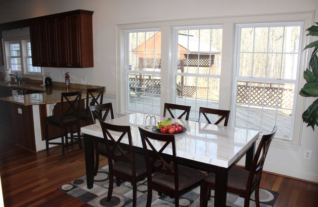 Nice Quiet Family Home - Long Term