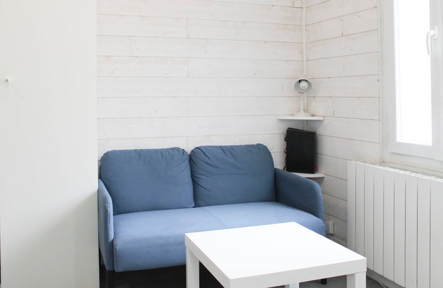 Nice studio near Paris