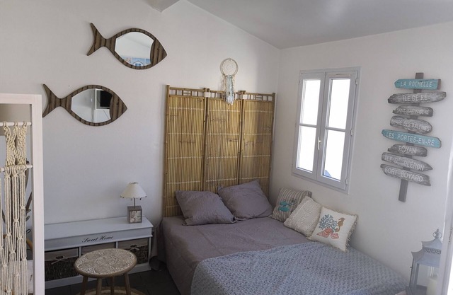 nice studio with heated pool and parking
