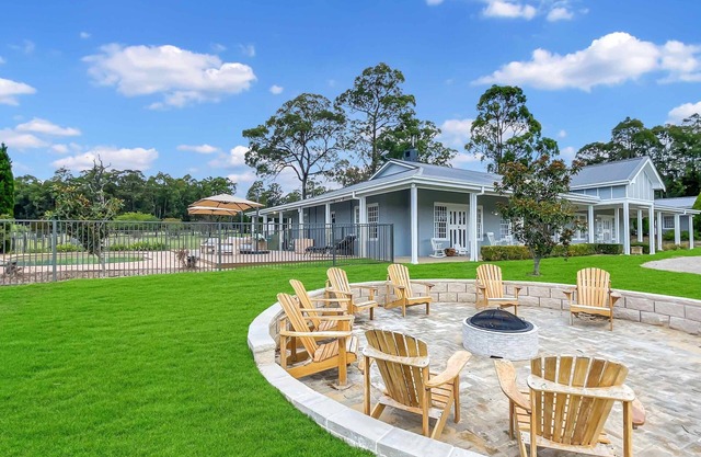 Nine Hunters - Your very own resort