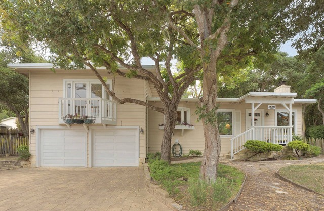 Nip-n-Tuck - Cottage in Quiet Neighborhood
