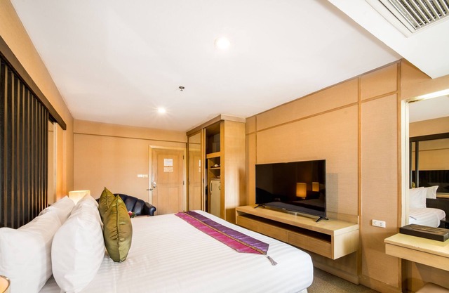 Niran Grand Hotel