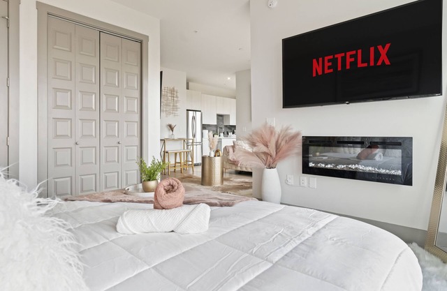 nNEW! ChateauOasis Penthouse Free Parking
