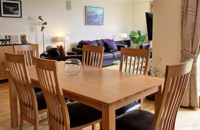 No. 10 The Links - sleeps 4 guests in 2 bedrooms