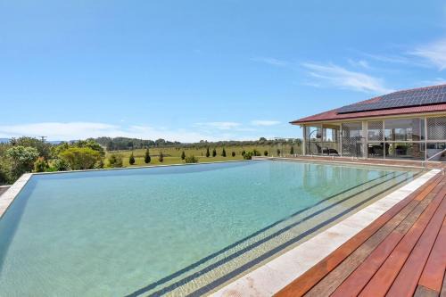 Noble Willow Estate
