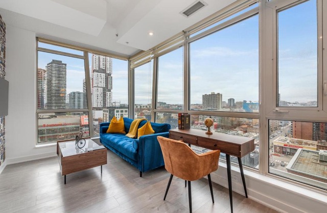 Nobu Suites - Toronto's Entertainment District