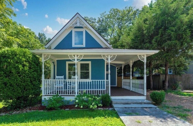 Nooga Blue Bungalow