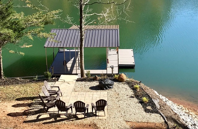 NORRIS LAKE FRONT RENTALS: DAWSON CREEK LAKEFRONT WITH DOCK & SWIM PLATFORM