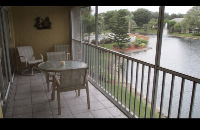 North Naples Second Floor Condo in gated community