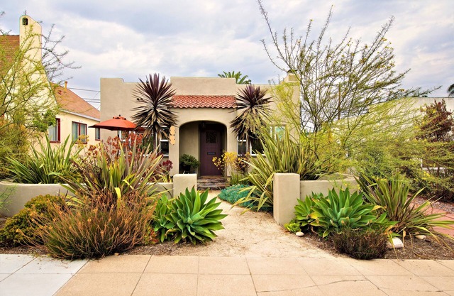North Park Spanish revival house, walk to shops. restaurants