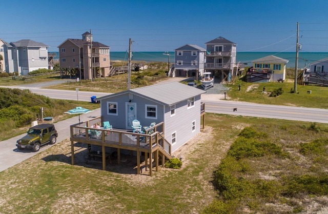 North Topsail Cottage Rental with Dock