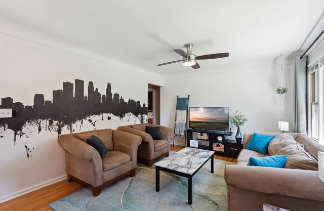 Northrop Urban Oasis - Pet-friendly 4BR 2.5BA in South Minneapolis!