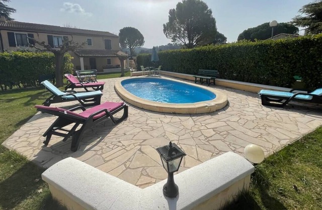 Nouvelle Annonce! Rez-de-chaussée Privatif - Alpilles - Piscine