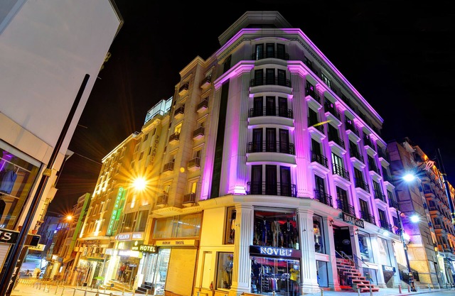 Novelty Hotel