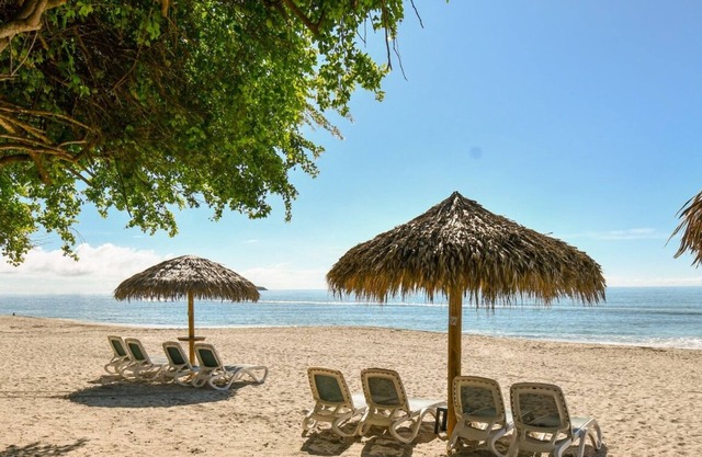 nPlaya Bliss: A Paradise on Costa Blanca