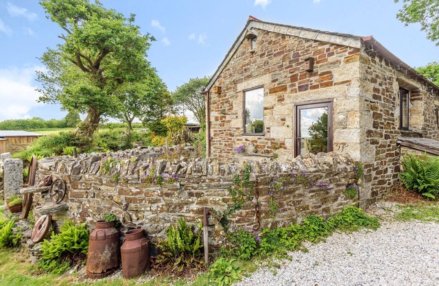 Nuthatch Cottage - One Bedroom Cottage, Sleeps 2