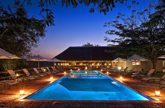 Nyati Safari Lodge
