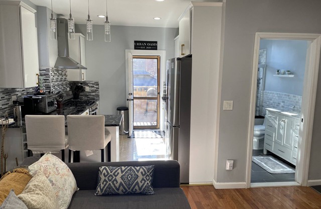 NYC-Bound 2 BR Apt, Parking + Outdoor Urban Oasis