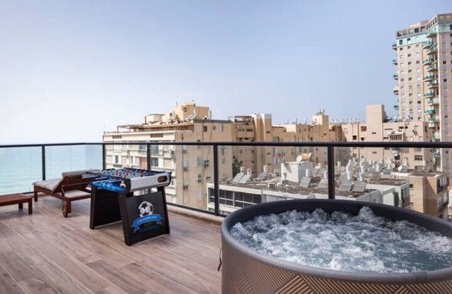 O&O Group - Top Penthouse On The Beach