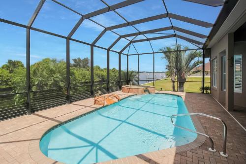 O6ERS Serene Private Pool Home
