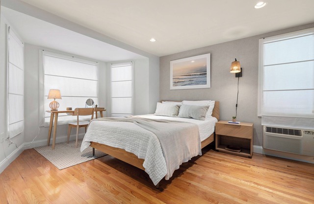 Oak Suite at The Hygge House