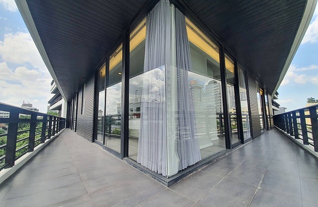 Oakwood Residence Sukhumvit Thonglor Bangkok