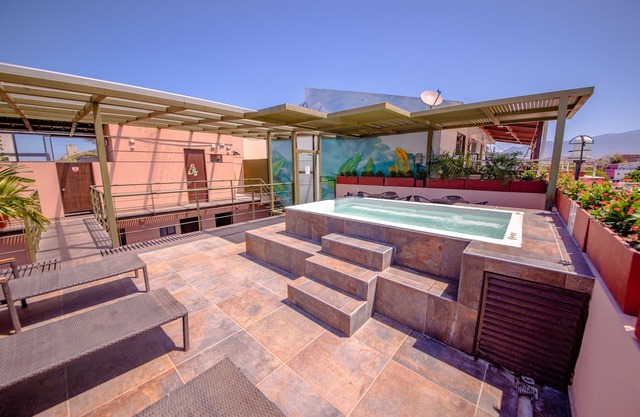 Oasis Fresh Hotel