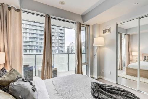 Oasis Toronto Suites
