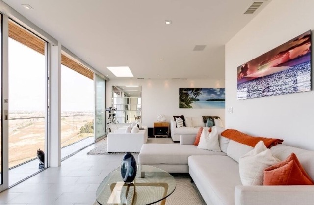 Ocean and Marina Views from Spacious Luxury Home near LAX and Beach.
