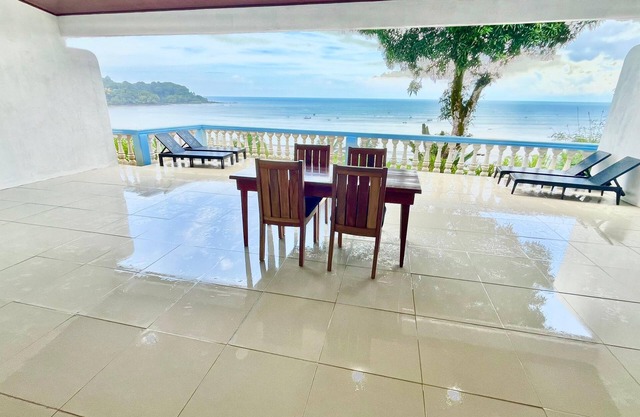 Ocean Front Home Amazing View Air ConditioningLaugh Play Relax at Binya House