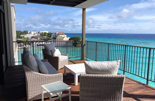 Ocean Reef Penthouse Cottage