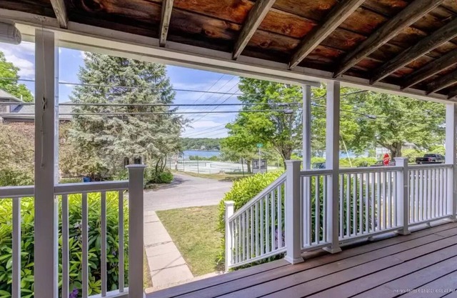 Ocean View Cottage on Peaks Island STHR005511-2023